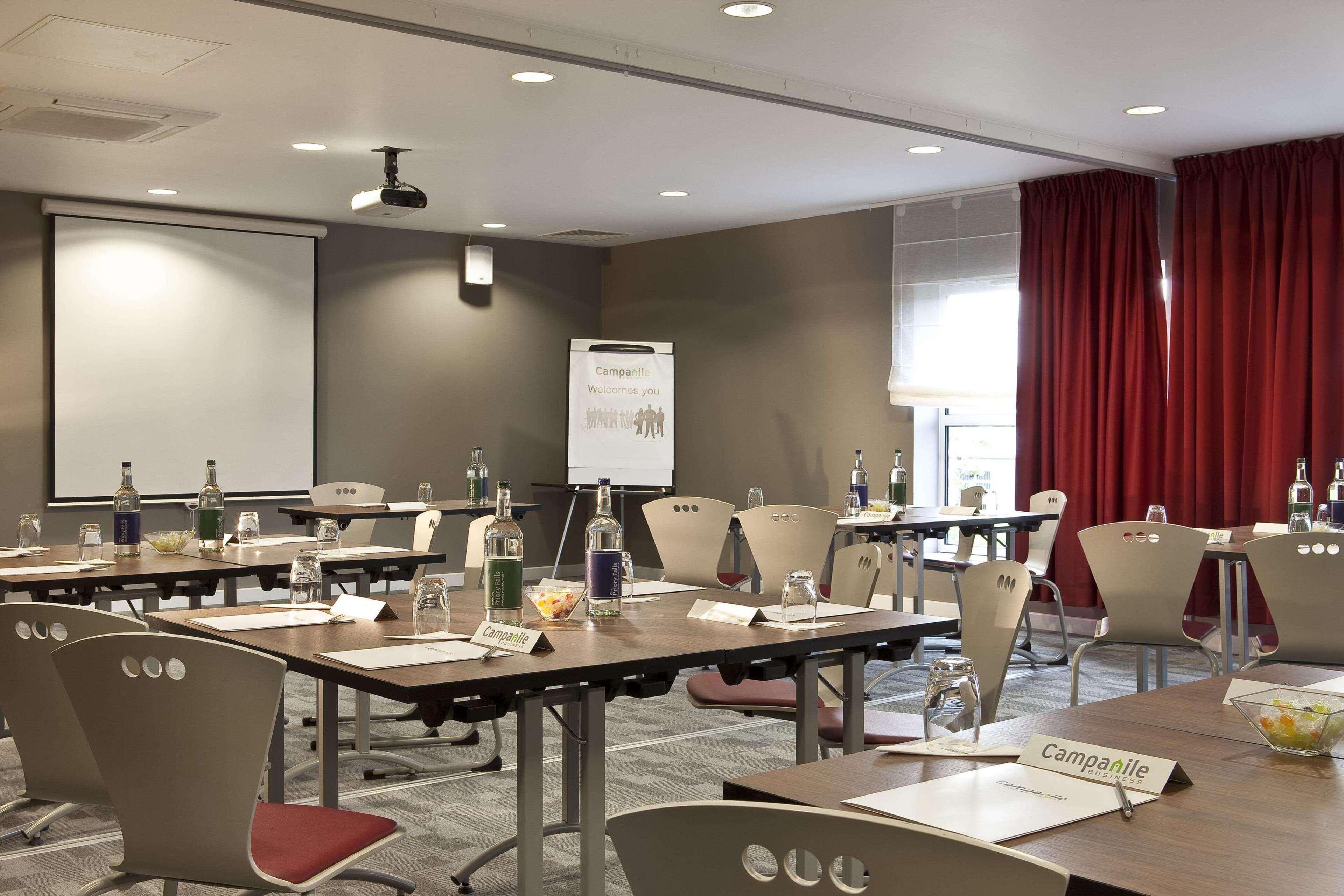 Campanile Hotel נורת'המפטון מראה חיצוני תמונה