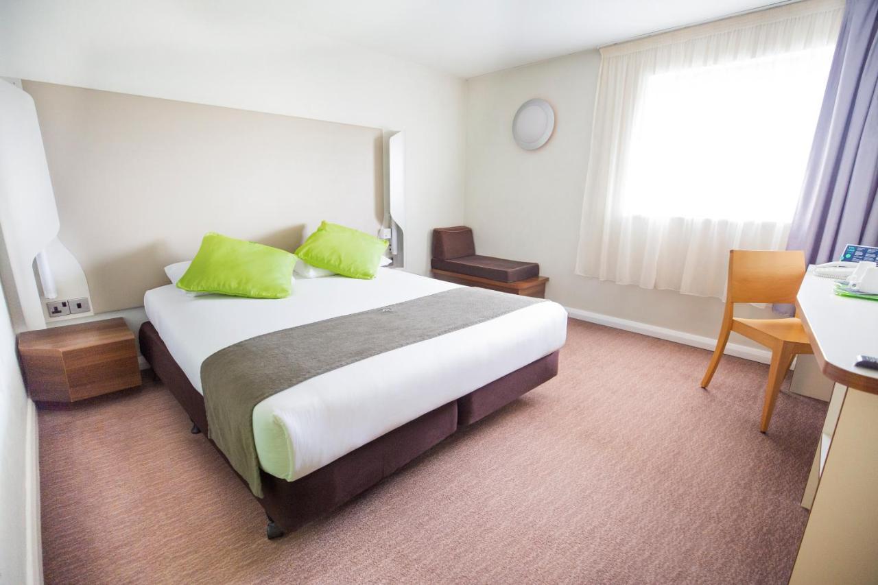 Campanile Hotel נורת'המפטון מראה חיצוני תמונה